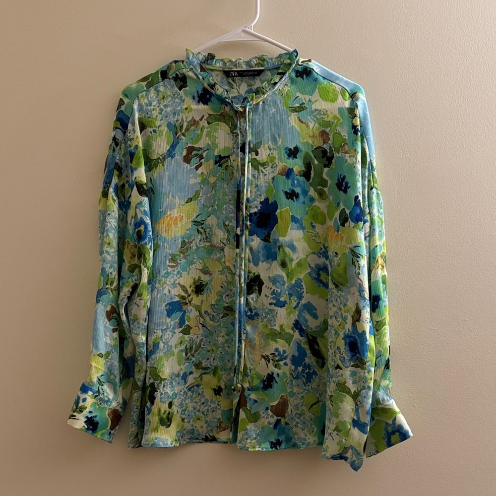 ZARA Button Down Floral Blouse